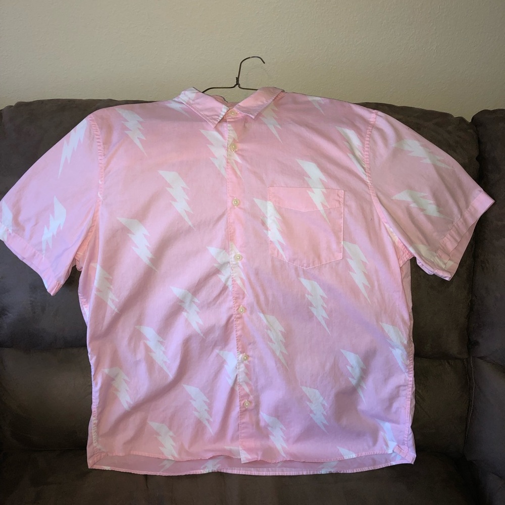 American eagle Pink lightning bolt button down